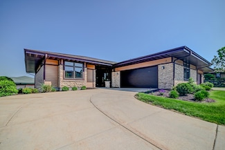 12 Gusty Ct, Verona, WI 53593