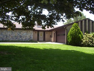 7436 Round Hill Rd, Frederick, MD 21702