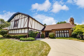 3033 Linmuth Dr E, Springfield, OH 45503