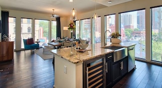 1414 N Texas Ave Unit 819, Houston, TX 77002