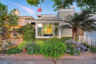 232 7th St, Seal Beach, CA 90740