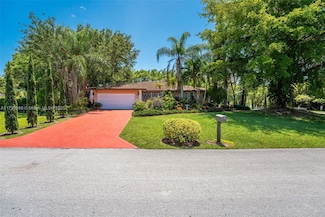 8620 SW 181st St, Palmetto Bay, FL 33157