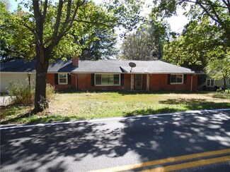 4536 W High St, Mantua, OH 44255