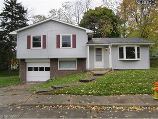 2587 Kensington Place, Barberton, OH 44146