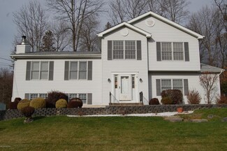 72 Symphony Cir, East Stroudsburg, PA 18301