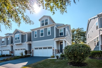 758 Riverbank Dr, Geneva, IL 60134