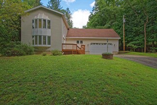 5929 Veeder Rd, Slingerlands, NY 12159