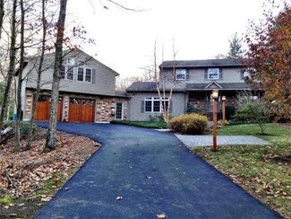 88 Hill St, Topsfield, MA 01983