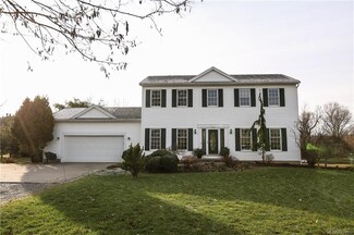 353 Parrish Rd, Honeoye Falls, NY 14472