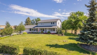 14 Beacon Dr, Cody, WY 82414