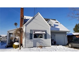 702 Victoria Ave, Williamstown, WV 26187