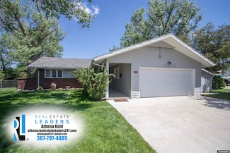 111 Valley Dr, Casper, WY 82604