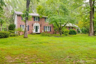 20 White Pine Rd, Monroe Township, NJ 08831