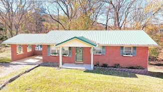 35 McDonald Rd, Midway, TN 37809
