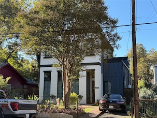 1501 Canterbury St, Austin, TX 78702