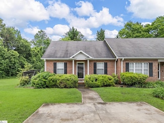 318 Sunridge Dr, Spartanburg, SC 29302