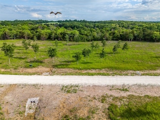 398 Timberland Heights, Windom, TX 75492