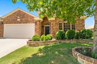 1407 Deer Hollow Dr, Arlington, TX 76002