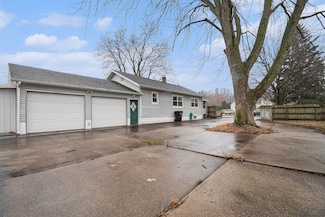 753 Revere St NE, Grand Rapids, MI 49525