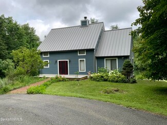 8 Lake View Rd, Great Barrington, MA 01230