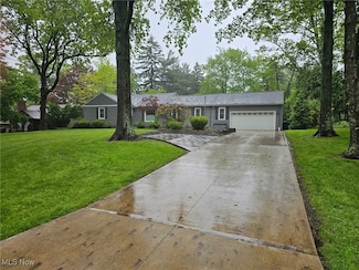 7975 Richard Rd, Broadview Heights, OH 44147