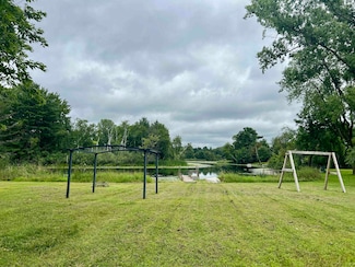 120 Frontage Rd, Iola, WI 54945