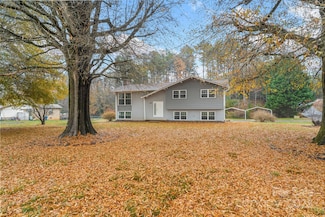 2210 24th Street Cir NE, Hickory, NC 28601