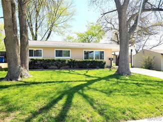 4322 Heath Dr, Saint Louis, MO 63134