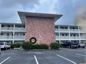 4750 NW 10th Ct Unit 310, Plantation, FL 33313