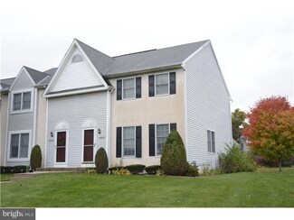 2822 Kingston Dr, Reading, PA 19608