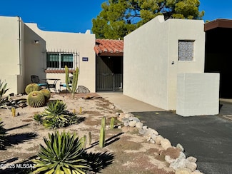 4847 N Vía Entrada, Tucson, AZ 85718