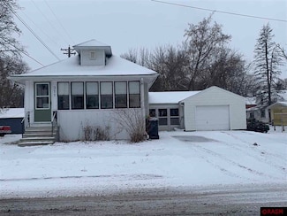 311 E Thompson St, Mankato, MN 56001