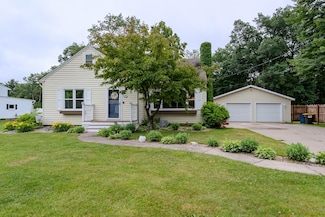 1119 W Grand Ave, Rothschild, WI 54474