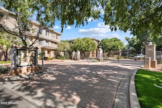 2989 N 44th St Unit 2039, Phoenix, AZ 85018