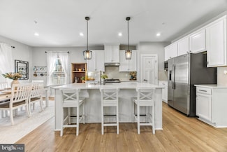 302 Rossin Ct, Millersville, MD 21108
