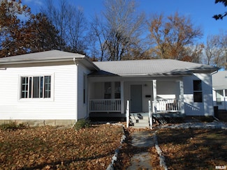 128 W Adams St, Macomb, IL 61455