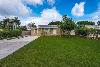 3 Miller Rd, Palm Springs, FL 33461