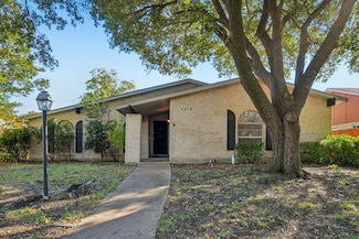 2818 Ripplewood Dr, Garland, TX 75044