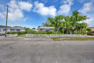 33 NW 59th Ave, Miami, FL 33126
