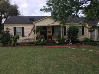 508 E Blakely St, Rush Springs, OK 73082