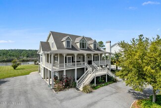 117 Fairway Dr, Pass Christian, MS 39571