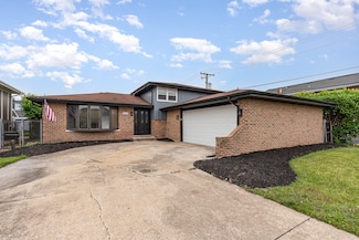 8022 Odell Ave, Bridgeview, IL 60455