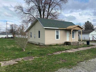 217 N Lessie St, Worthington, IN 47471