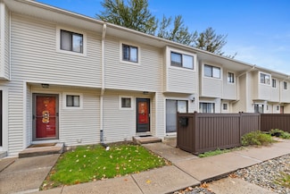 11 Woodland Ave Unit E, Bloomfield, CT 06002