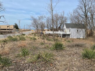 735 N Lake St, Gary, IN 46403