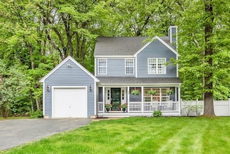 12 Blueberry Ln, Hudson, MA 01749