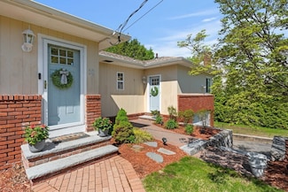 10 Cotuit St, North Andover, MA 01845