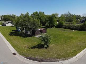 2799 65th Ave S, Fargo, ND 58104