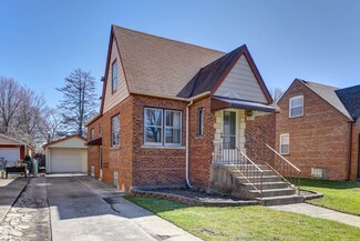 10123 S Homan Ave, Evergreen Park, IL 60805