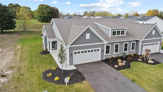 45 Chase Meadow Trail, Honeoye Falls, NY 14472